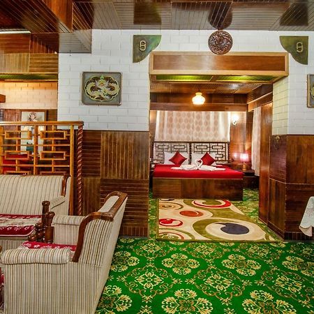 Montis Soyang Premium Heritage Hotel Gangtok Bagian luar foto