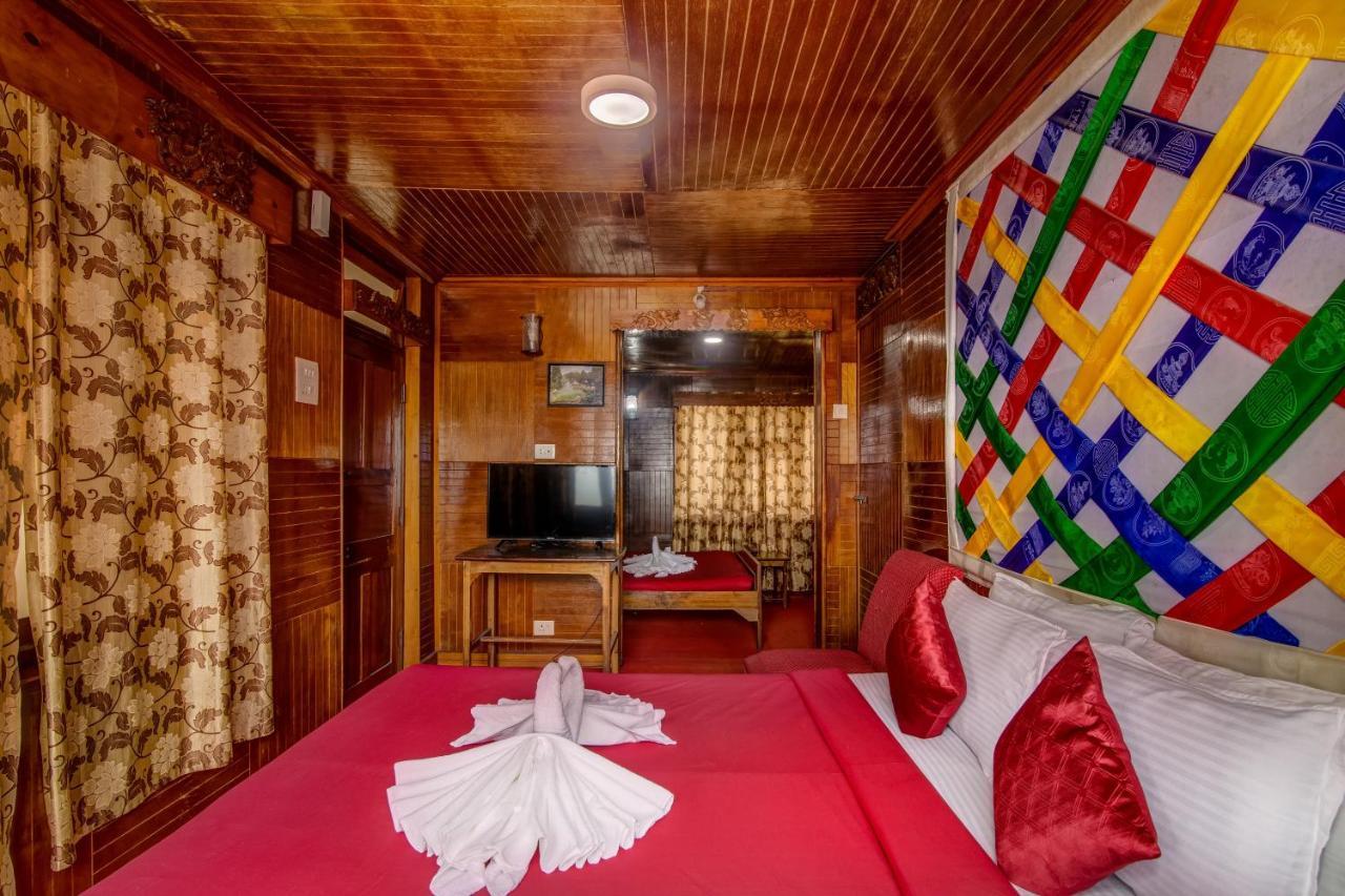 Montis Soyang Premium Heritage Hotel Gangtok Bagian luar foto